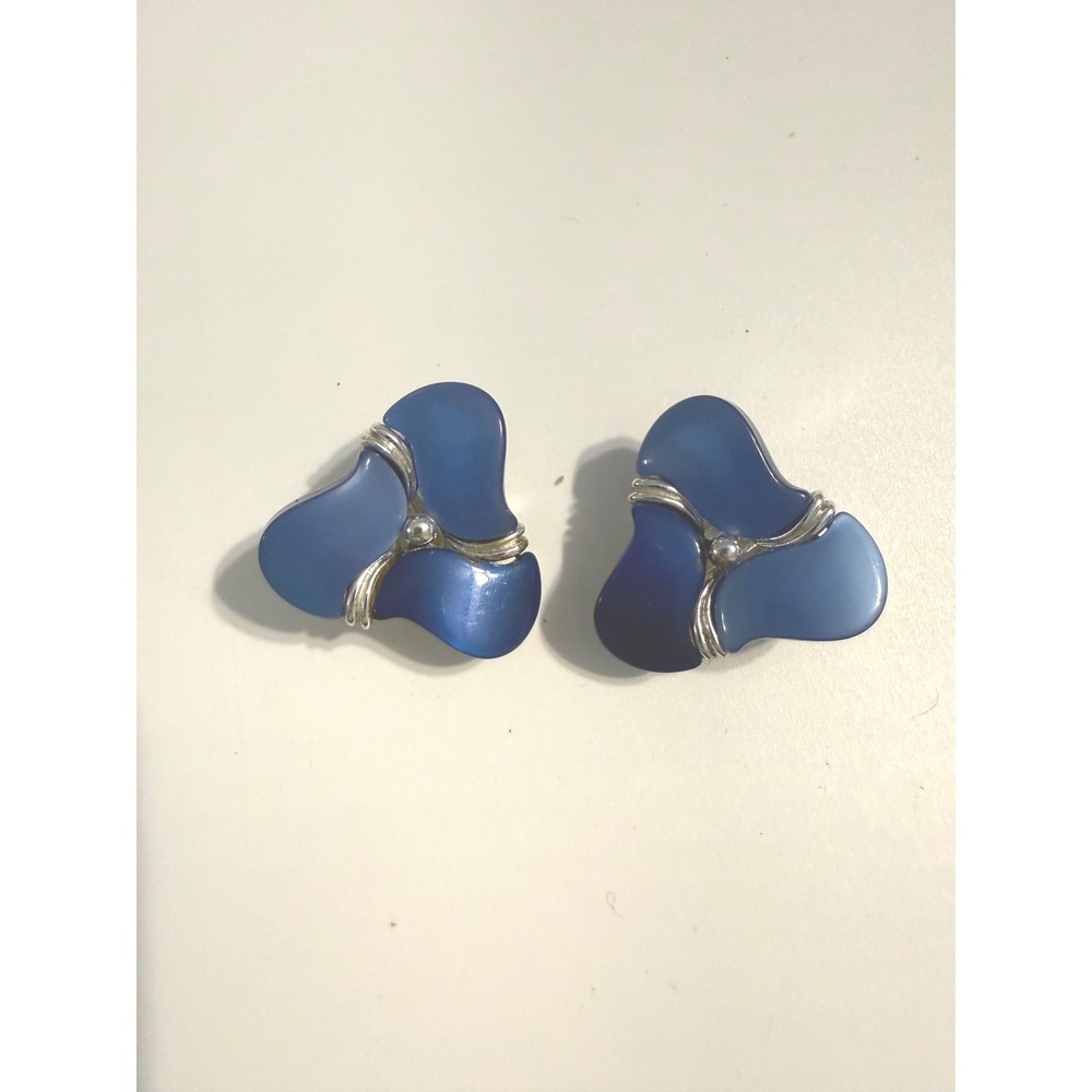 Vintage Star Blue Lucite Silver Tone Trifoil Clip On Earrings Mid Century Modern